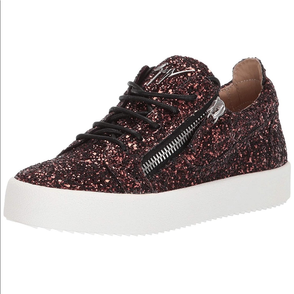 Giuseppe Zanotti sneakers US Size 8 Brand new🌟